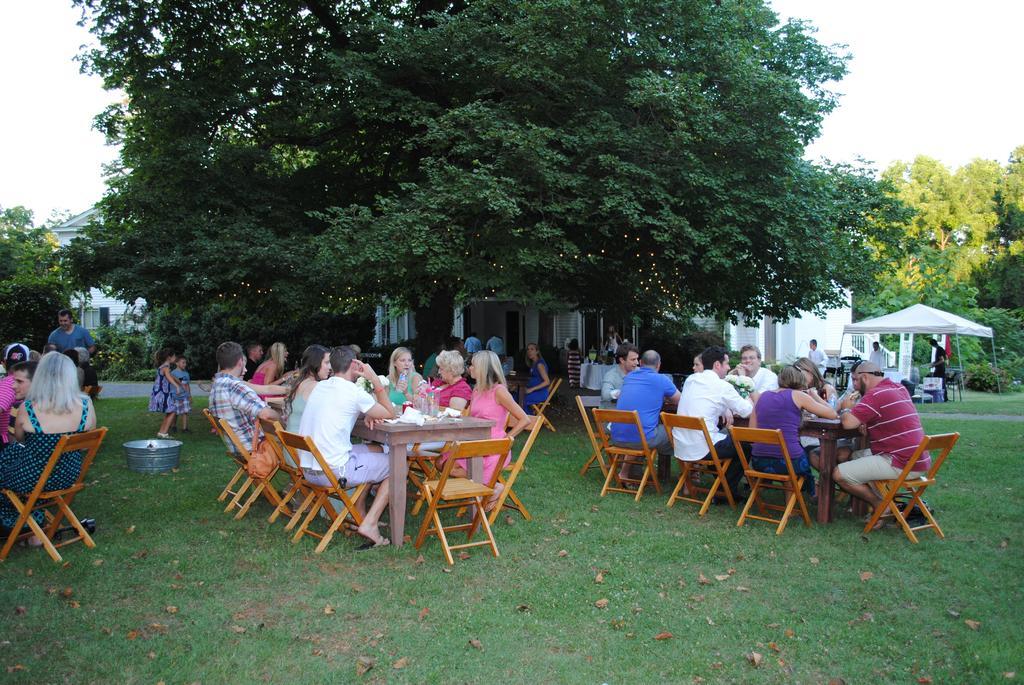 Inn On Poplar Hill Orange Exterior photo
